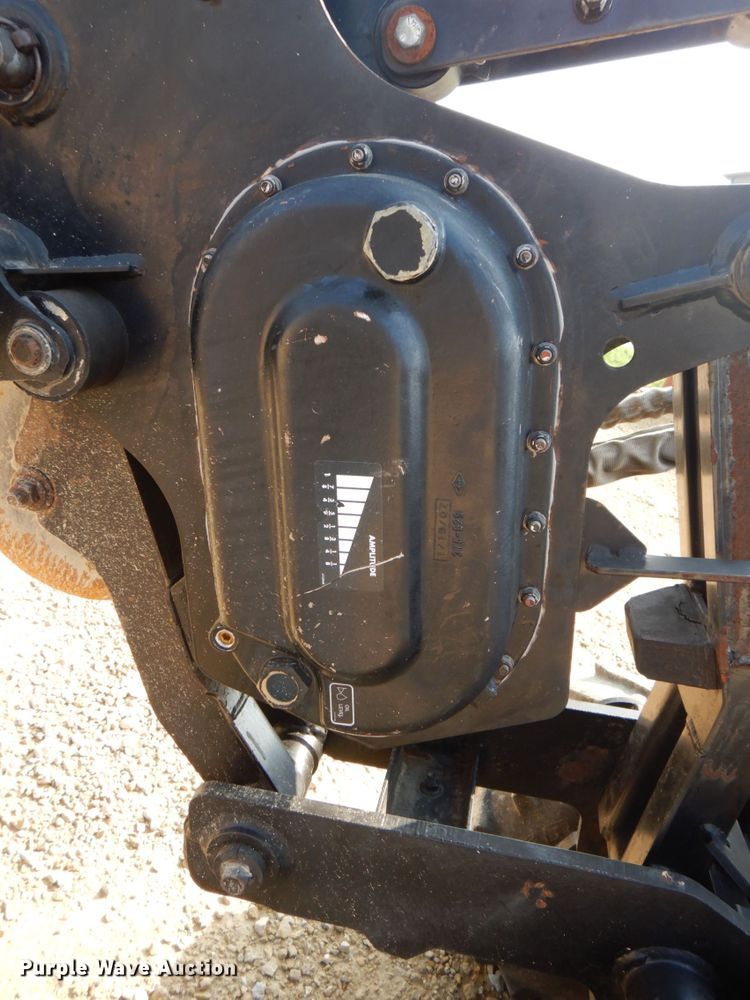 image for item MF9066 2007 Ditch Witch 420SX  cable plow