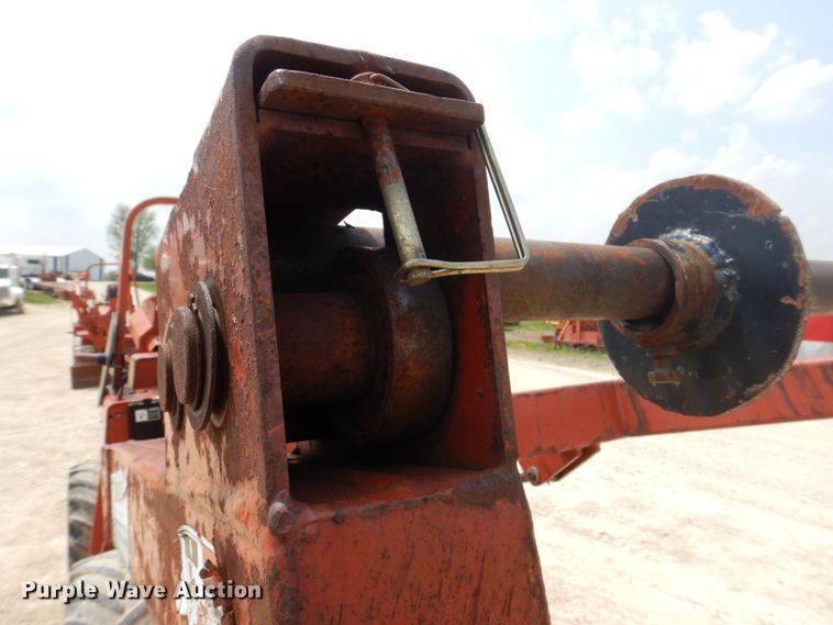 image for item MF9068 Ditch Witch 5110  vibratory cable plow