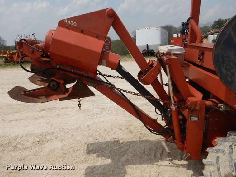 image for item MF9068 Ditch Witch 5110  vibratory cable plow