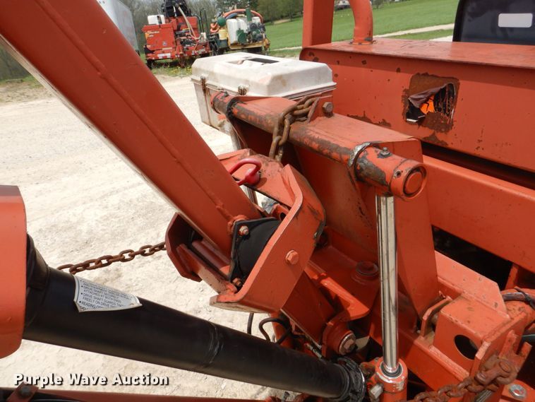 image for item MF9068 Ditch Witch 5110  vibratory cable plow