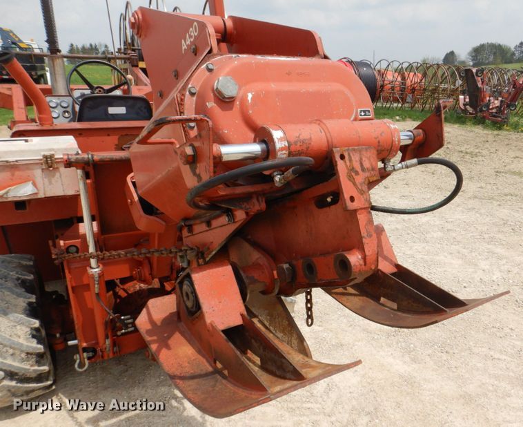 image for item MF9068 Ditch Witch 5110  vibratory cable plow