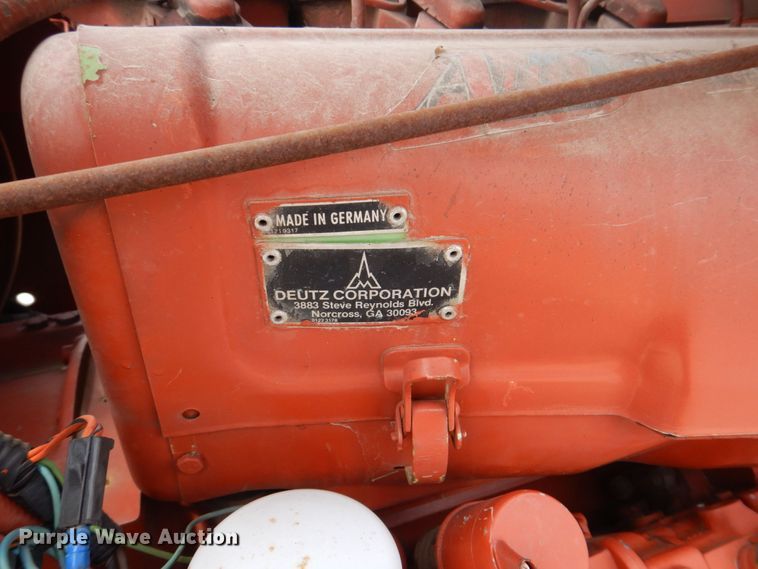 image for item MF9068 Ditch Witch 5110  vibratory cable plow