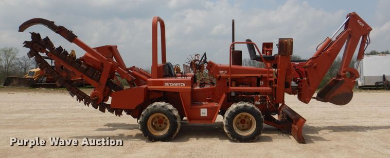 image for item MF9069 Ditch Witch 5010  trencher