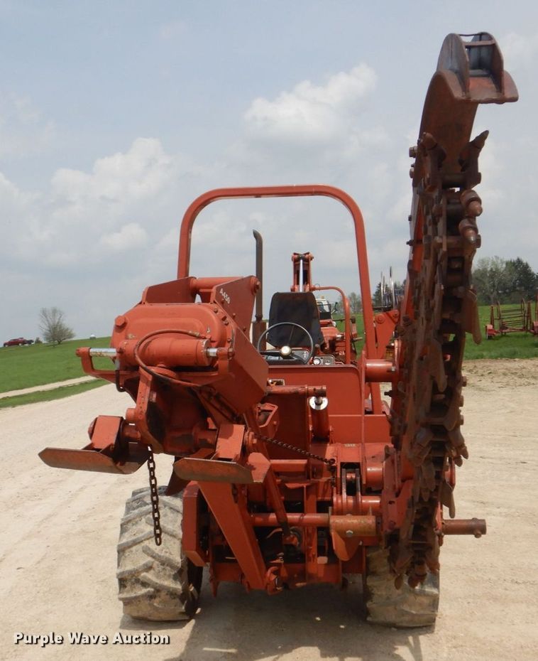 image for item MF9069 Ditch Witch 5010  trencher