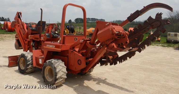 image for item MF9069 Ditch Witch 5010  trencher