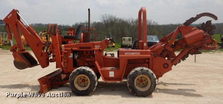 image for item MF9069 Ditch Witch 5010  trencher