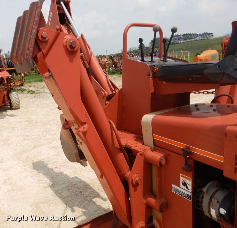 image for item MF9069 Ditch Witch 5010  trencher