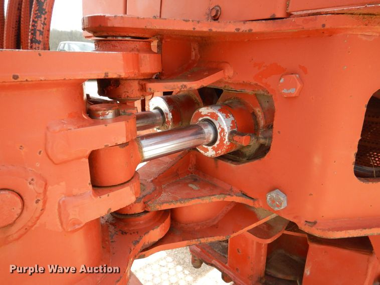 image for item MF9069 Ditch Witch 5010  trencher