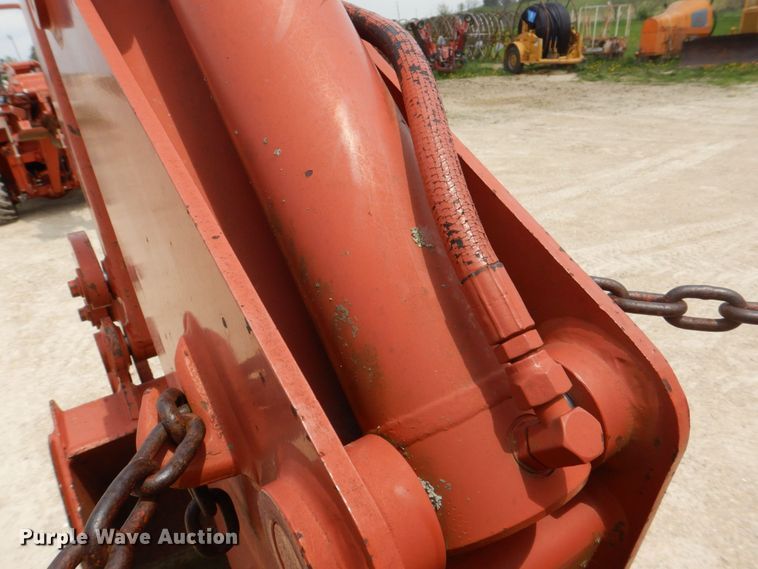 image for item MF9069 Ditch Witch 5010  trencher