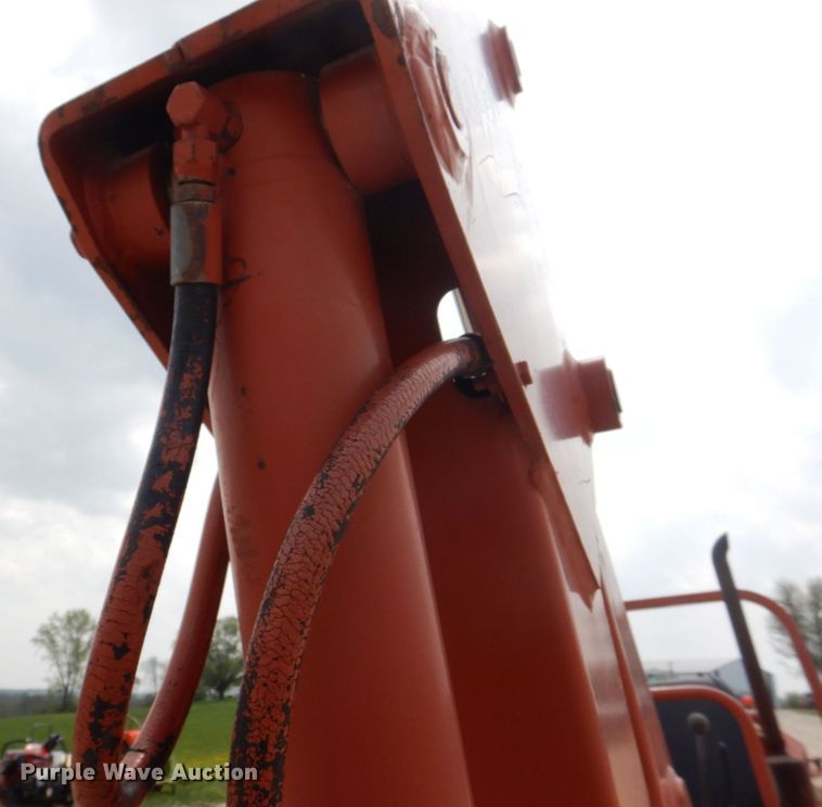 image for item MF9069 Ditch Witch 5010  trencher