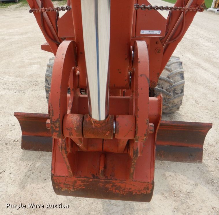 image for item MF9069 Ditch Witch 5010  trencher