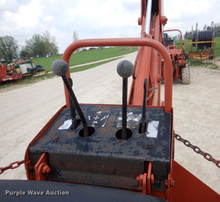 image for item MF9069 Ditch Witch 5010  trencher