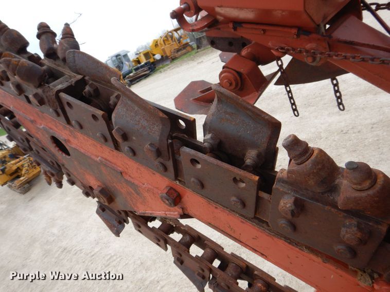 image for item MF9069 Ditch Witch 5010  trencher