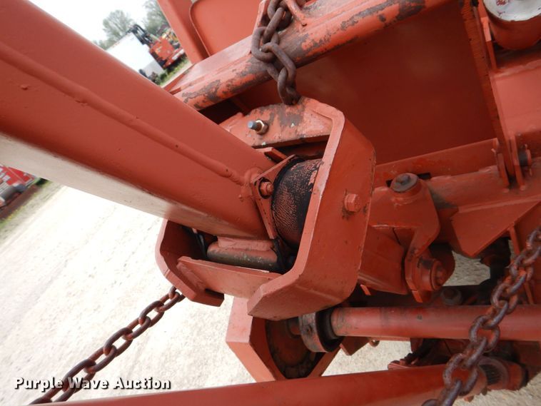 image for item MF9069 Ditch Witch 5010  trencher