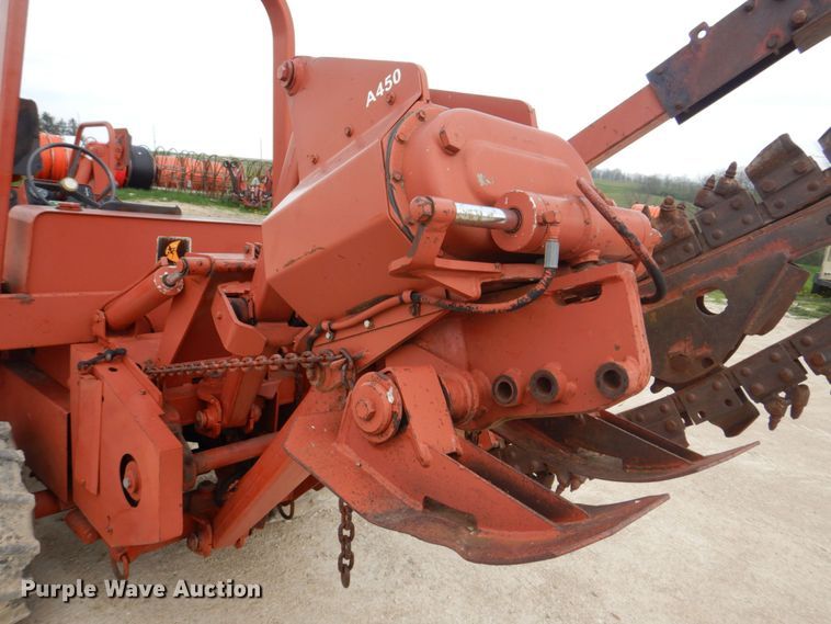 image for item MF9069 Ditch Witch 5010  trencher