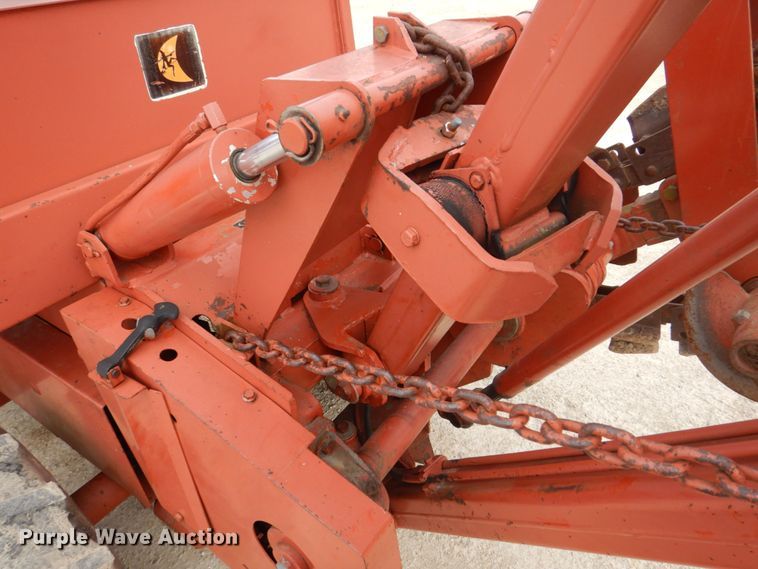 image for item MF9069 Ditch Witch 5010  trencher