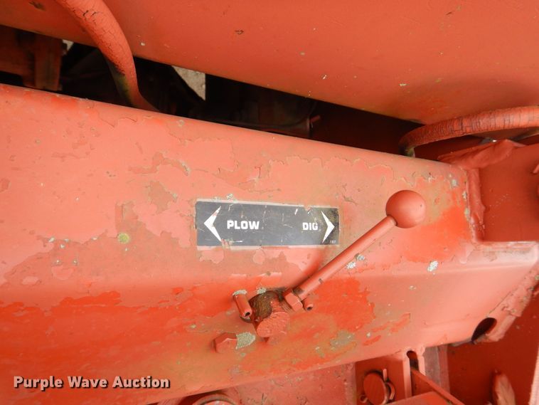 image for item MF9069 Ditch Witch 5010  trencher