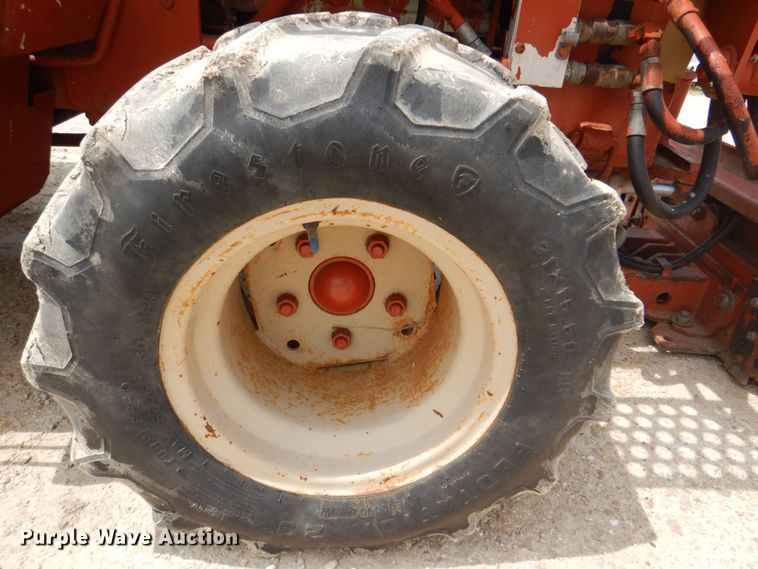 image for item MF9069 Ditch Witch 5010  trencher