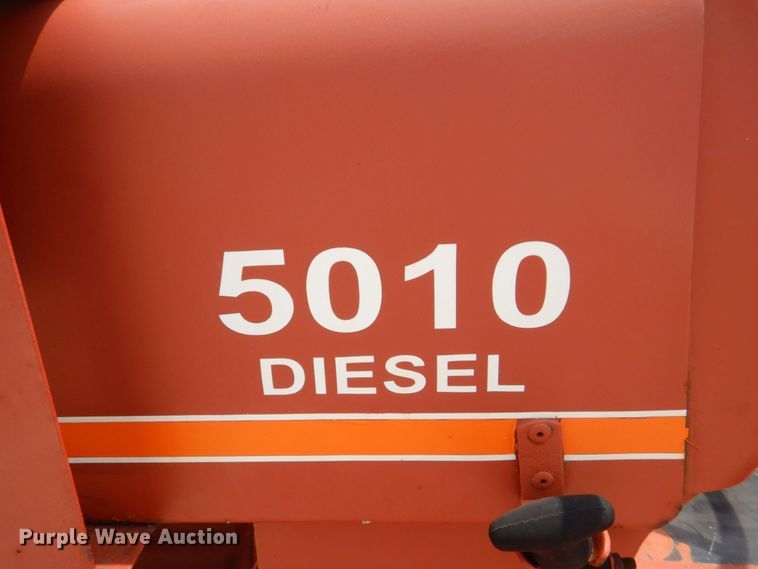 image for item MF9069 Ditch Witch 5010  trencher