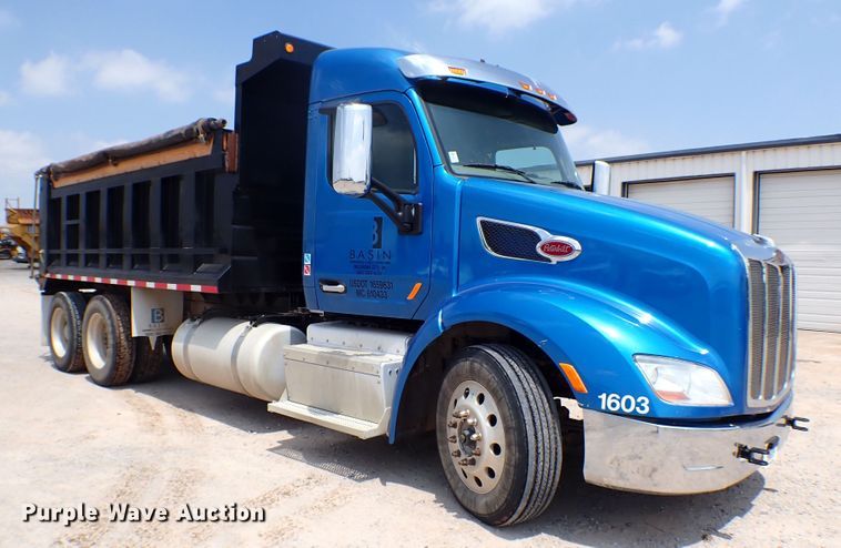 image for item MF9340 2016 Peterbilt 579  dump truck