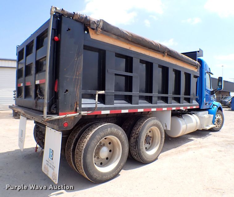 image for item MF9340 2016 Peterbilt 579  dump truck