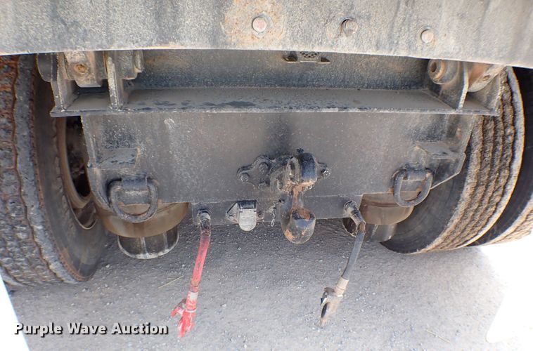 image for item MF9340 2016 Peterbilt 579  dump truck