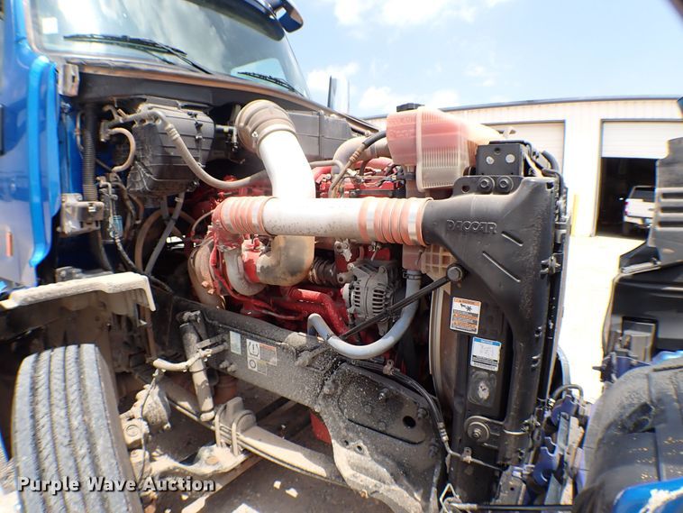 image for item MF9340 2016 Peterbilt 579  dump truck