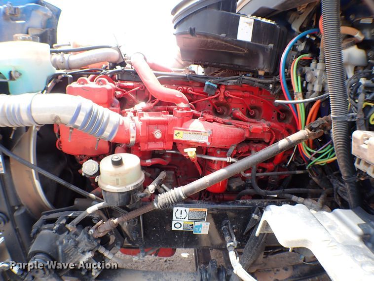 image for item MF9340 2016 Peterbilt 579  dump truck