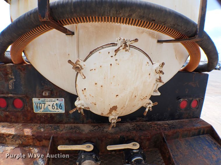 image for item MF9342 1999 Sterling LT3  vacuum truck