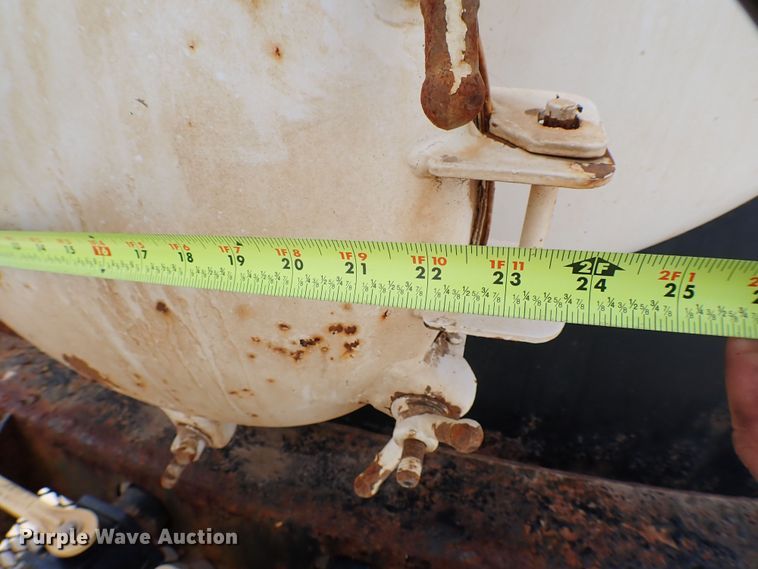 image for item MF9342 1999 Sterling LT3  vacuum truck