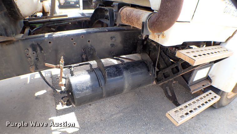 image for item MF9342 1999 Sterling LT3  vacuum truck