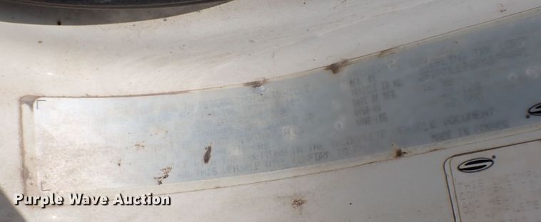 image for item MF9342 1999 Sterling LT3  vacuum truck