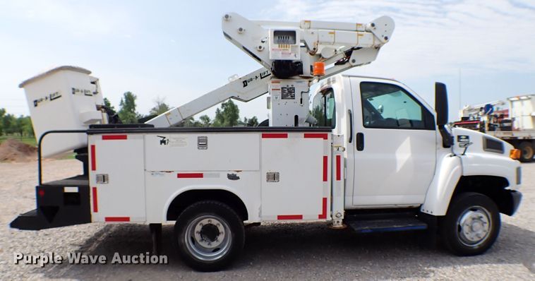 image for item MF9345 2008 Chevrolet C4500  bucket truck