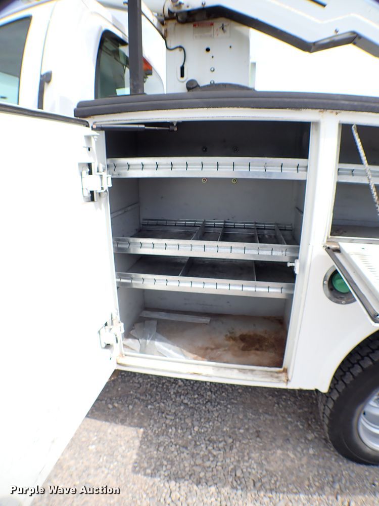 image for item MF9345 2008 Chevrolet C4500  bucket truck