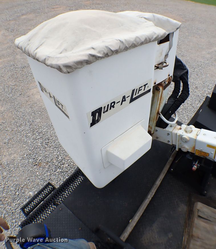 image for item MF9345 2008 Chevrolet C4500  bucket truck