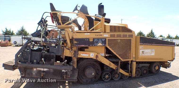 image for item MF9365 2007 Caterpillar AP1055D  paver