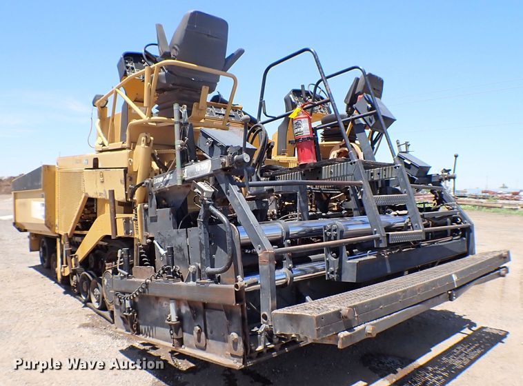 image for item MF9365 2007 Caterpillar AP1055D  paver