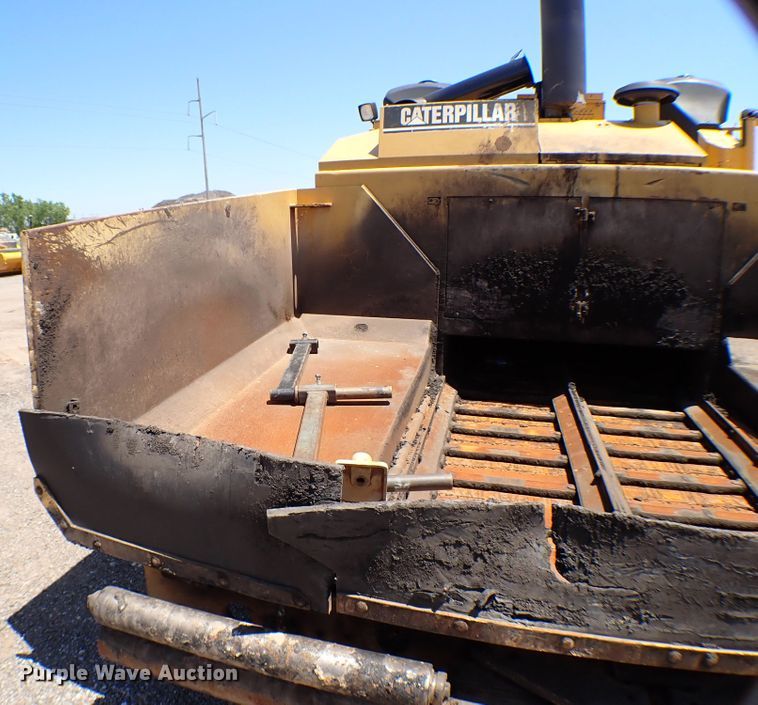 image for item MF9365 2007 Caterpillar AP1055D  paver