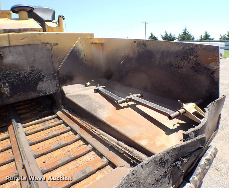 image for item MF9365 2007 Caterpillar AP1055D  paver