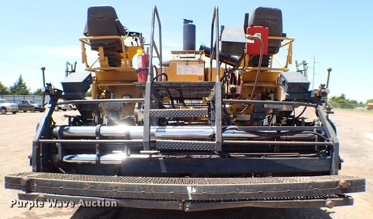 image for item MF9365 2007 Caterpillar AP1055D  paver