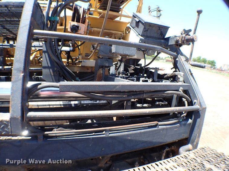 image for item MF9365 2007 Caterpillar AP1055D  paver