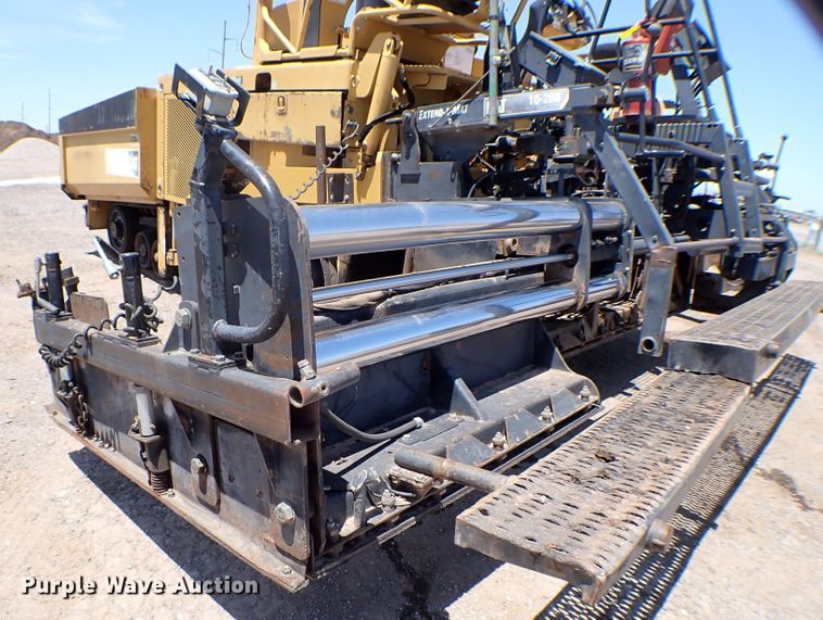 image for item MF9365 2007 Caterpillar AP1055D  paver