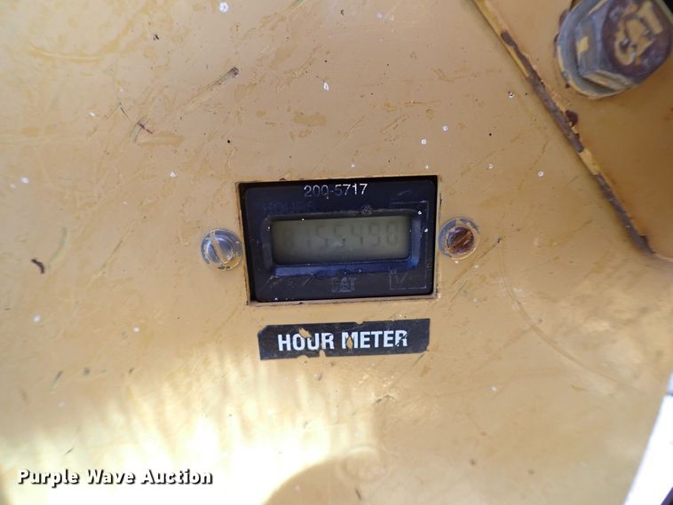 image for item MF9365 2007 Caterpillar AP1055D  paver