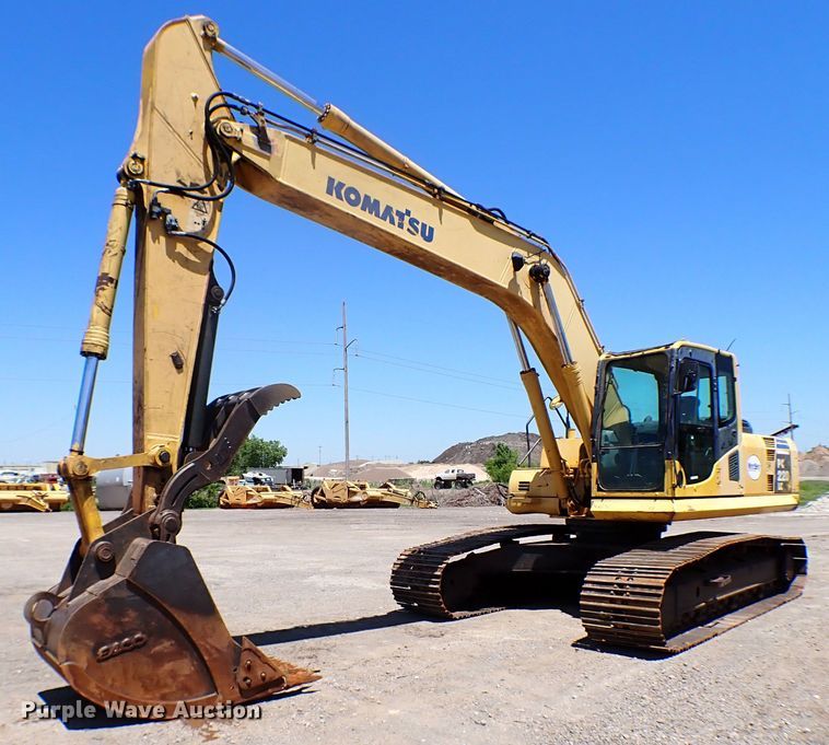image for item MF9376 2007 Komatsu PC220LC-8  excavator