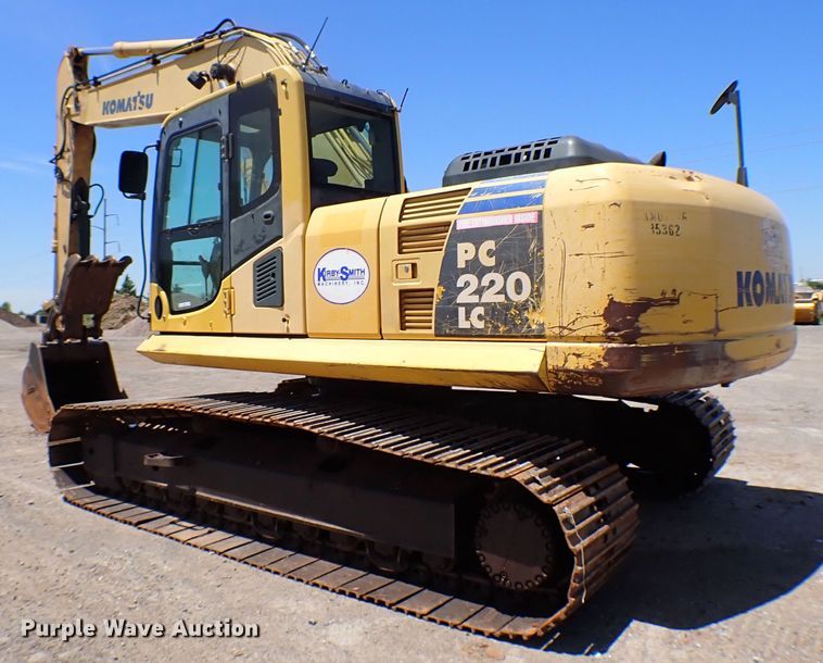 image for item MF9376 2007 Komatsu PC220LC-8  excavator