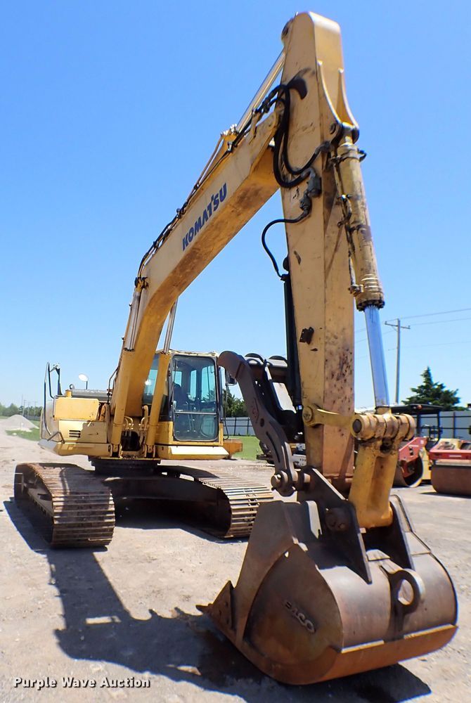 image for item MF9376 2007 Komatsu PC220LC-8  excavator