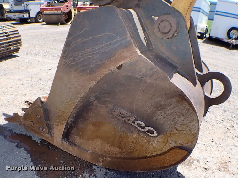 image for item MF9376 2007 Komatsu PC220LC-8  excavator