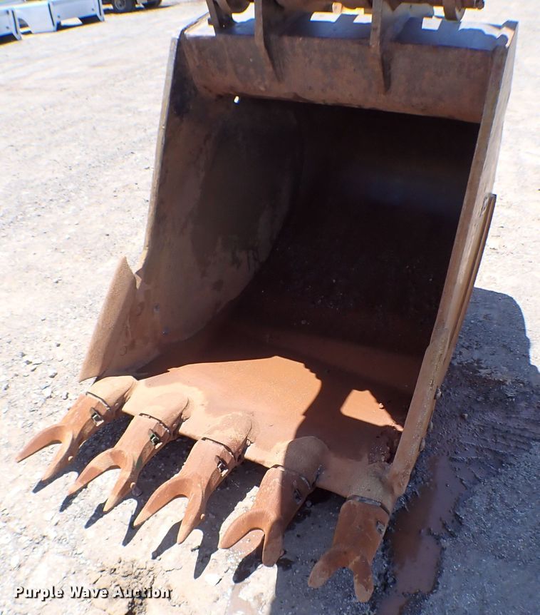 image for item MF9376 2007 Komatsu PC220LC-8  excavator