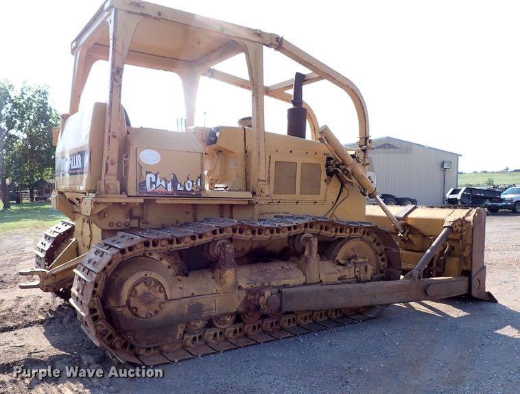 image for item MF9399 1979 Caterpillar D6D  dozer