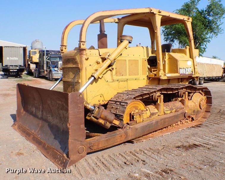 image for item MF9399 1979 Caterpillar D6D  dozer